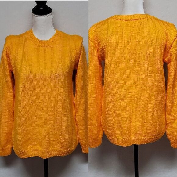VINTAGE 1970s Handmade Tangerine Knit Puff Shoulder Oversized Tapered Sweater - Picture 1 of 12